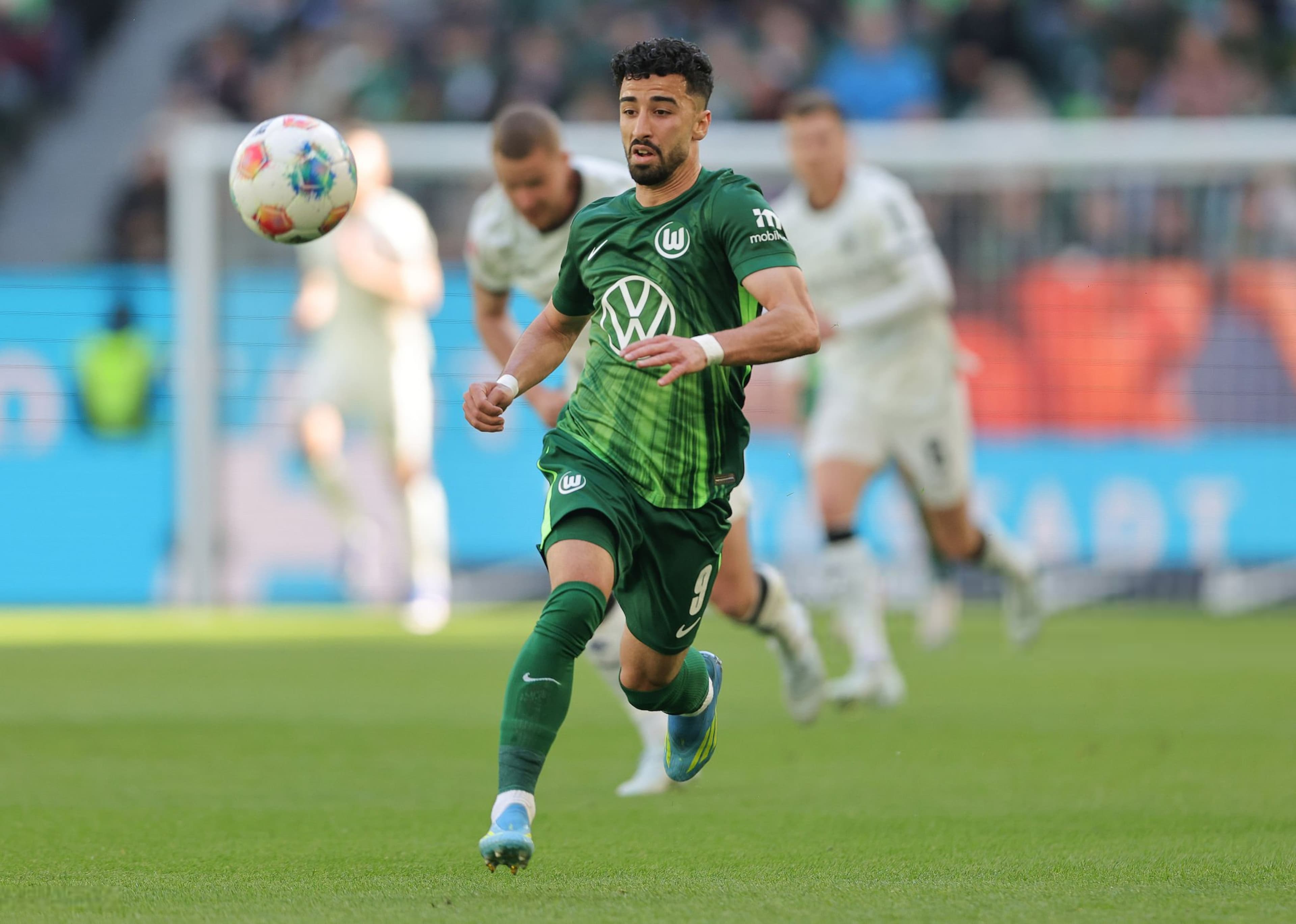 Amoura dans le viseur de Benfica et Everton, Wolfsburg attend les offres
